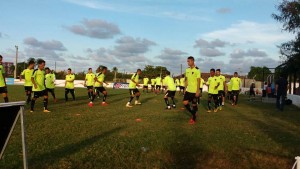 treino belo contra auto